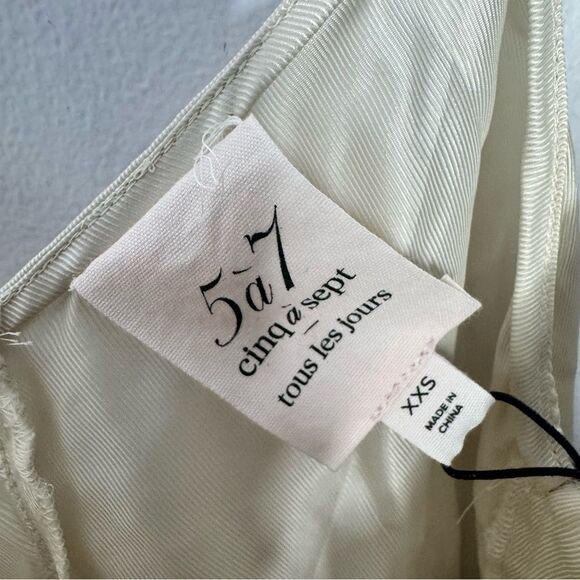 Cinq a sept cream romper size XXS - Picture 4 of 6